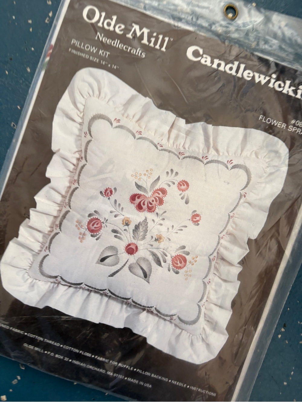 Candlewicking Floral Pillow Kit - Cream with Pink Accents vintage